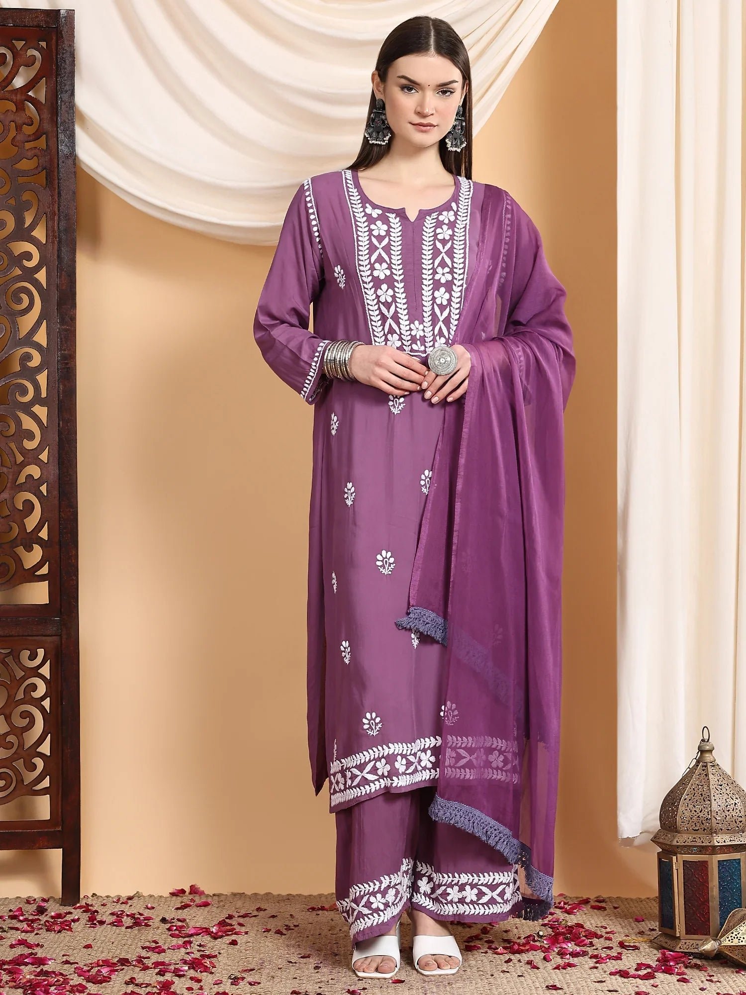 Shiza Chikankari Premium Modal Co-ord Set (Mauve) - Image 3