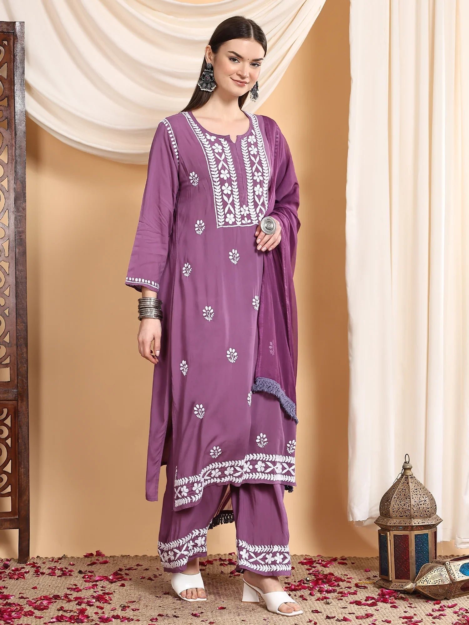 Shiza Chikankari Premium Modal Co-ord Set (Mauve) - Image 5