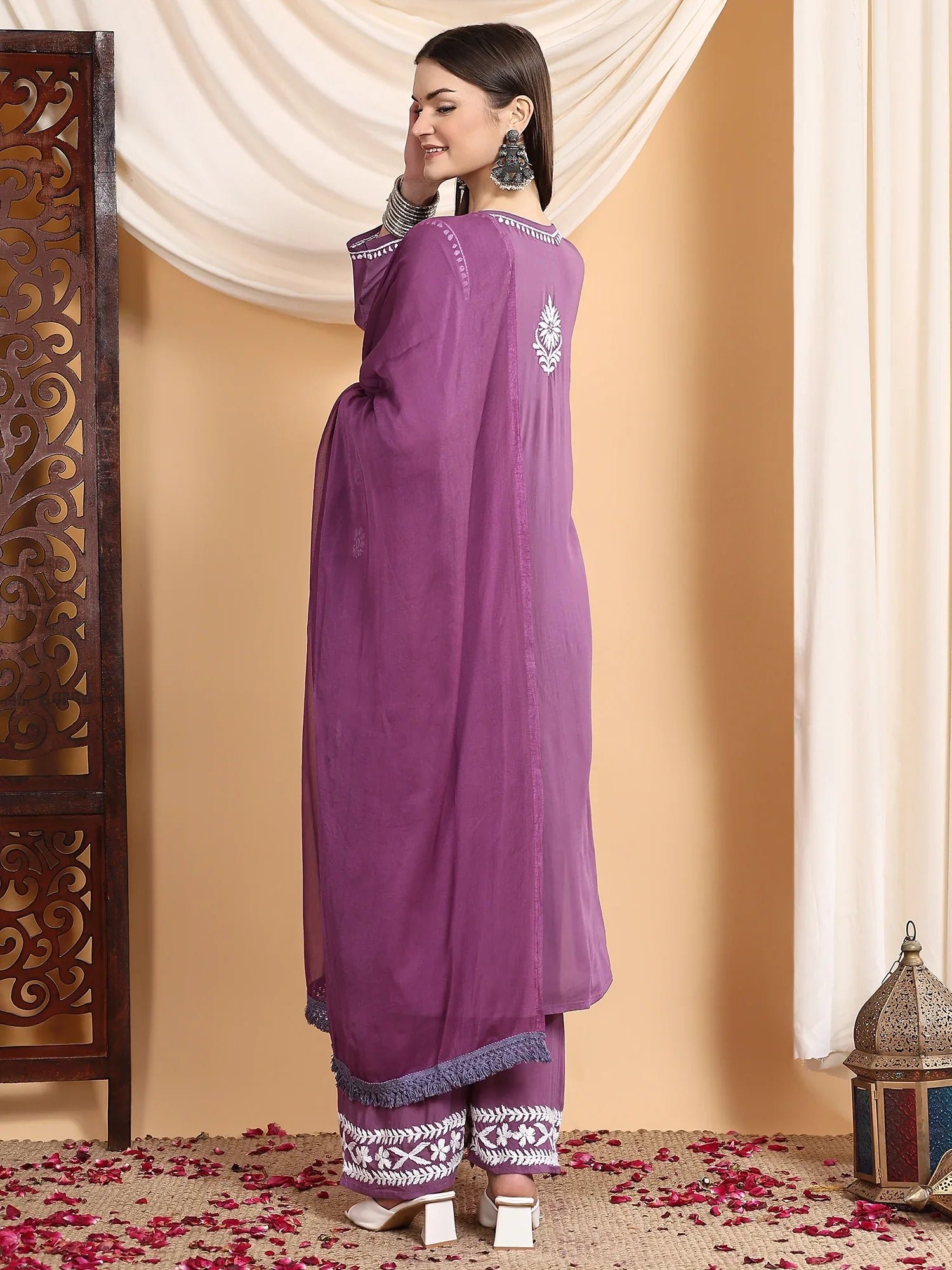 Shiza Chikankari Premium Modal Co-ord Set (Mauve) - Image 7
