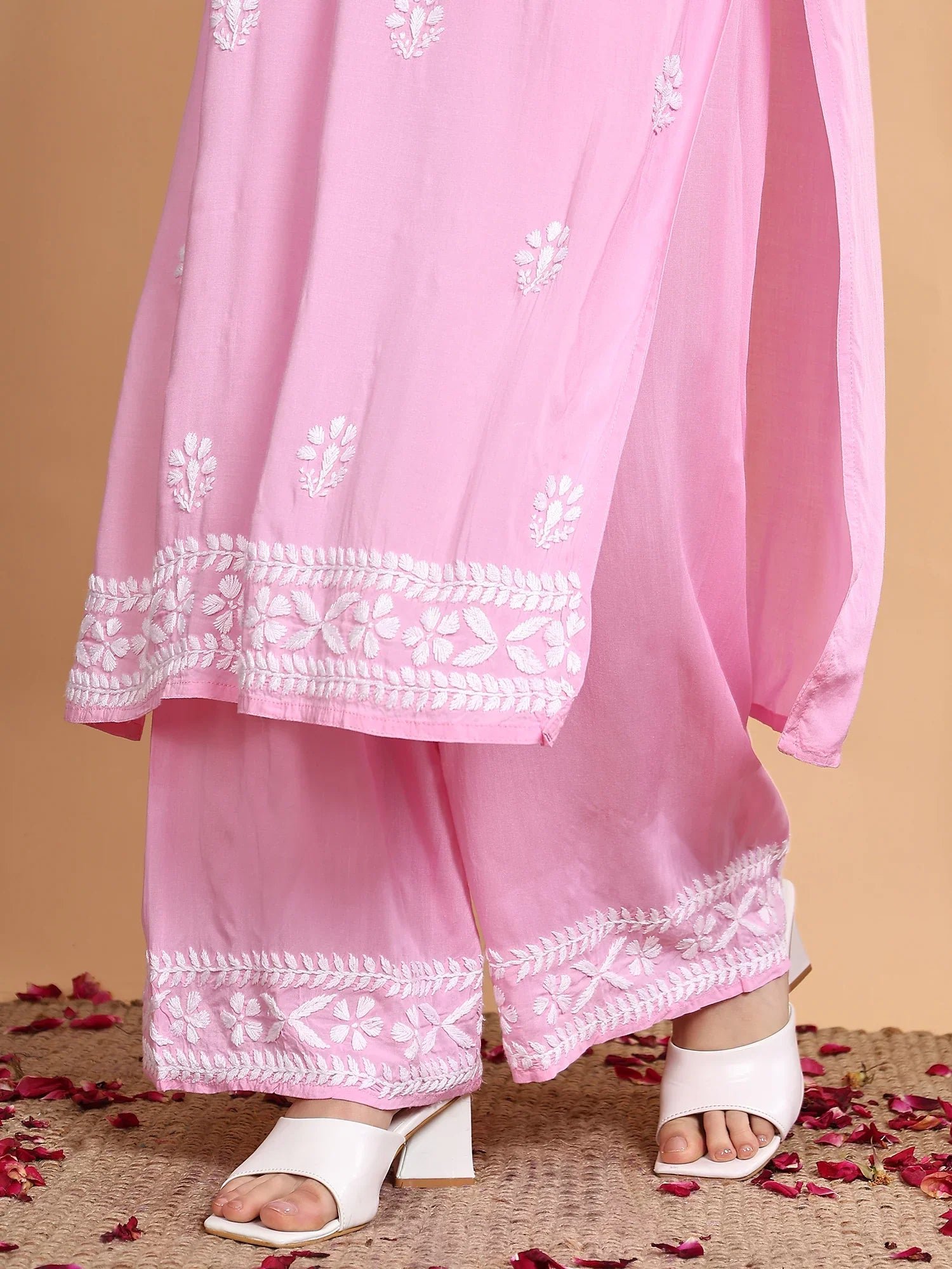 Shiza Chikankari Premium Modal Co-ord Set (Pink) - Image 3